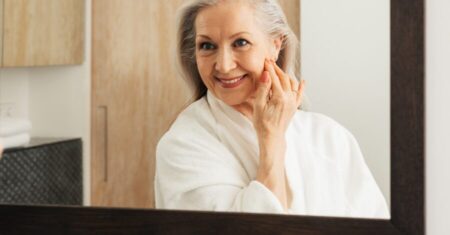 Pele na Menopausa: Como Cuidar da Sua Beleza